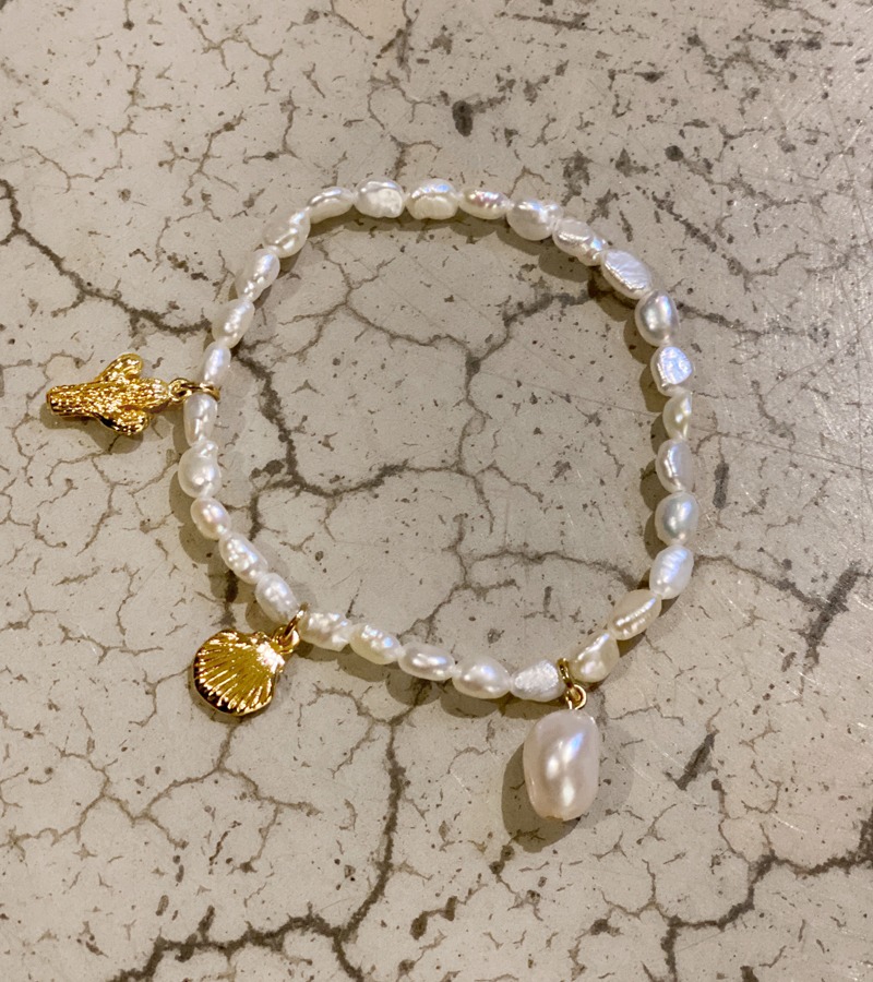 clam pearl bracelet